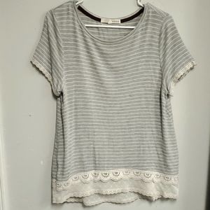Grey and white striped tee